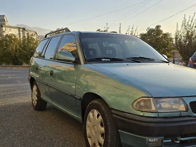 Opel Astra F