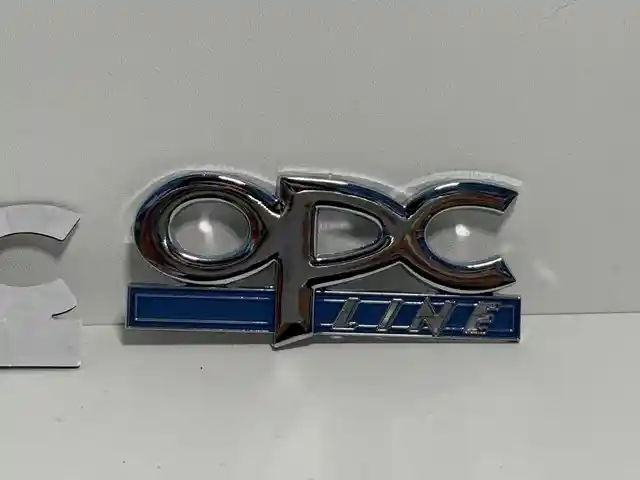 Знак opc на Opel, Худжанд