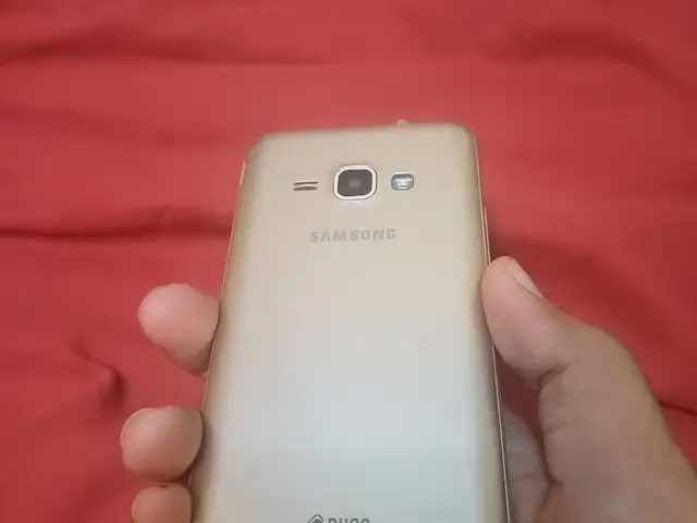 Samsung Galaxy J1, Турсунзода
