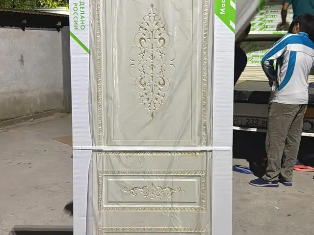 Дверь, Душанбе