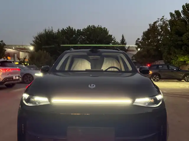 Leapmotor C16