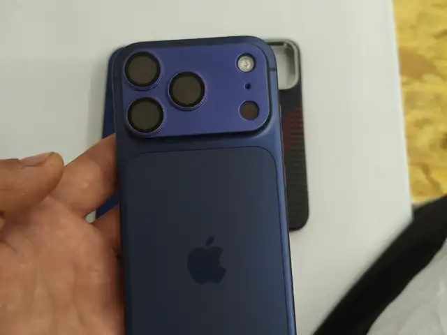 Apple iPhone 17 Pro, 256 gb, Deep Blue, Бобоҷон Ғафуров