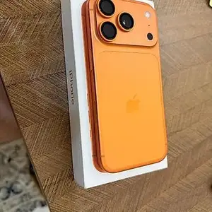 Apple iPhone 17 Pro Max, 128 gb, Cosmic Orange, Хуҷанд