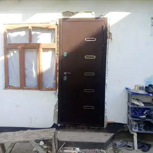 Входная дверь, Душанбе