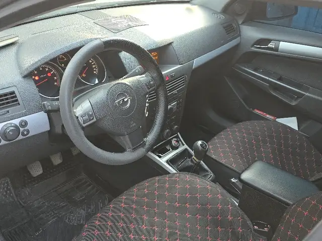 Opel Astra H