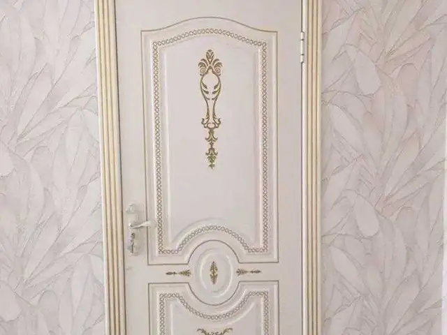 Дверь, Душанбе