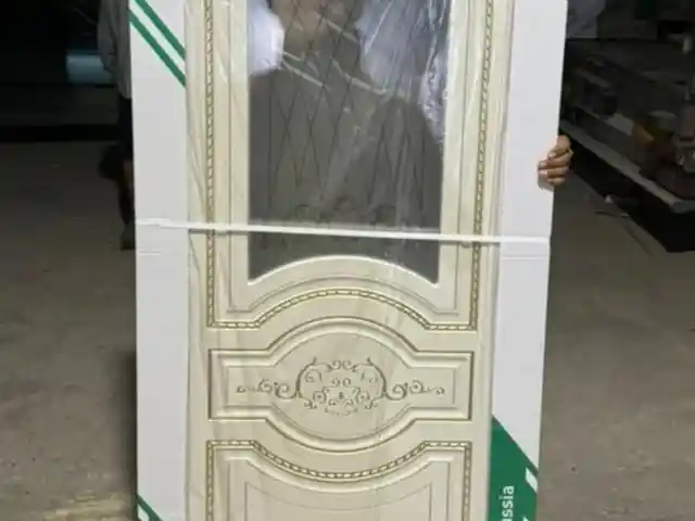 Дверь, Душанбе