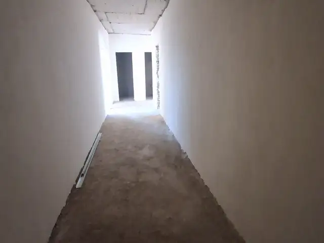 3-комн. квартира, 5 этаж, 72 м², 1 мкр, Турсунзода
