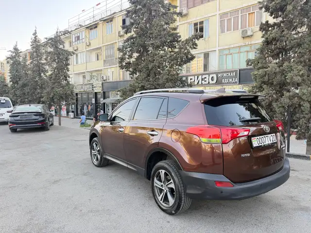 Toyota RAV 4, 2015, Душанбе - 6