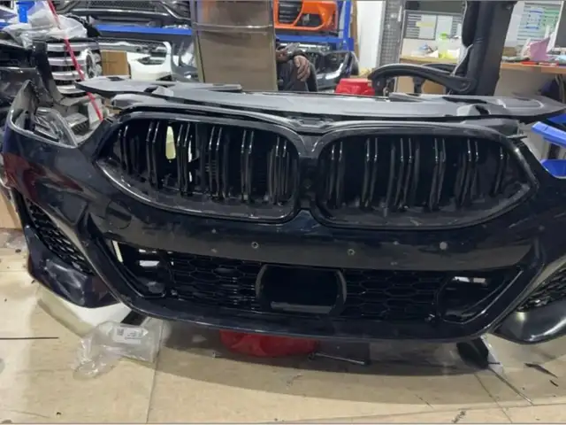 Бампер ва ноускат аз BMW M8, Худжанд