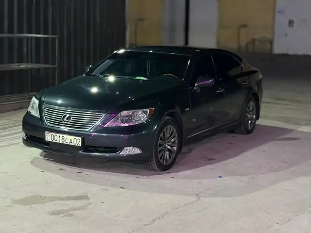 Lexus LS series