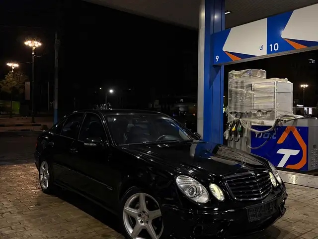 Mercedes-Benz E class