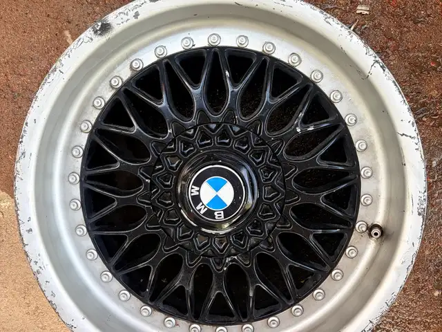 Диски с покрышками R17 BMW E34 M-пакет, Худжанд