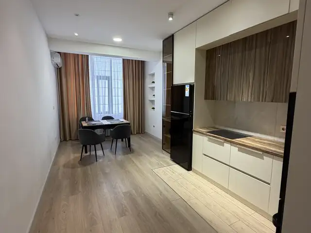 2-комн. квартира, 4 этаж, 90м², Пединститут, Парк Истиклол, Душанбе