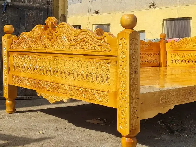 Тапчан 200/300, Худжанд