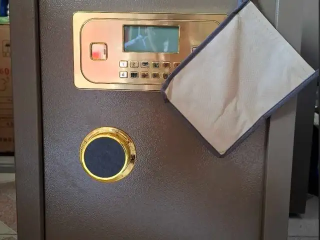 Сейф металлический, Душанбе