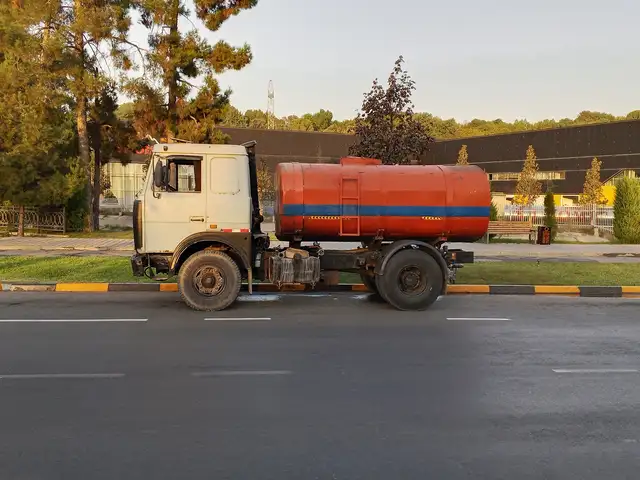Автоцистерна МазМаз, Душанбе