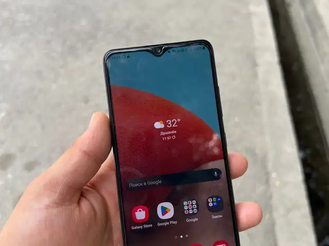 Samsung galaxy A32, Бободжон Гафуров