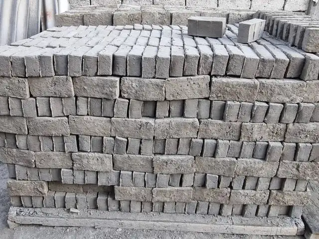 Хишти хом, Хуҷанд