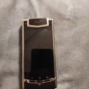 Телефон Vertu, Душанбе