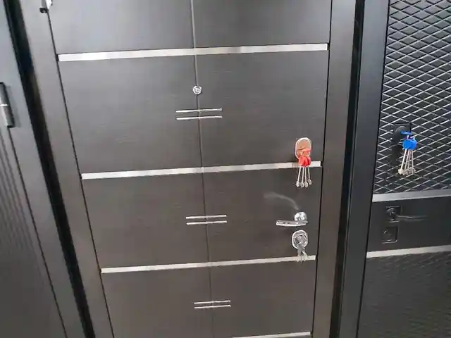 Железная дверь, Душанбе