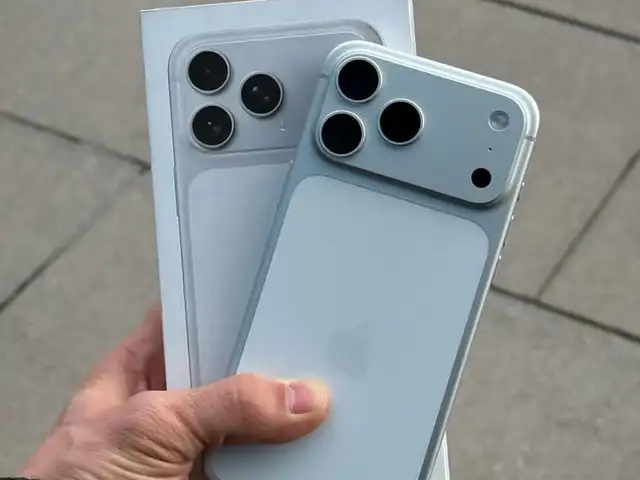 Apple iPhone Xr в корпусе 17 Pro, 128 gb, Душанбе