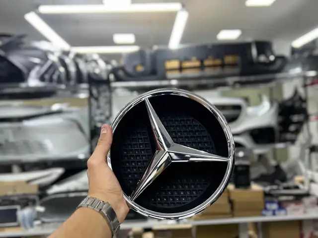 Передний знак Mercedes-Benz GLS , 2020, Душанбе