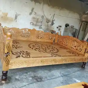 Тапчан, Душанбе