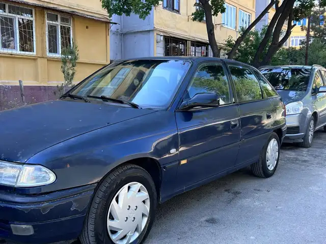 Opel Astra F
