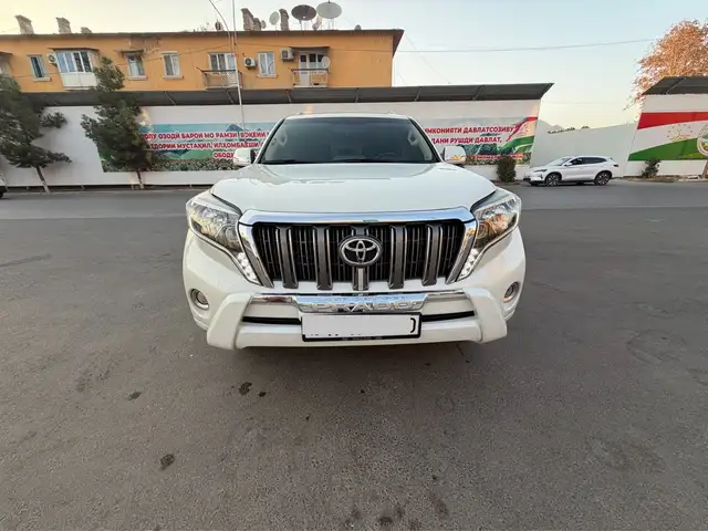 Toyota Land Cruiser Prado
