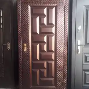 Железная дверь, Душанбе