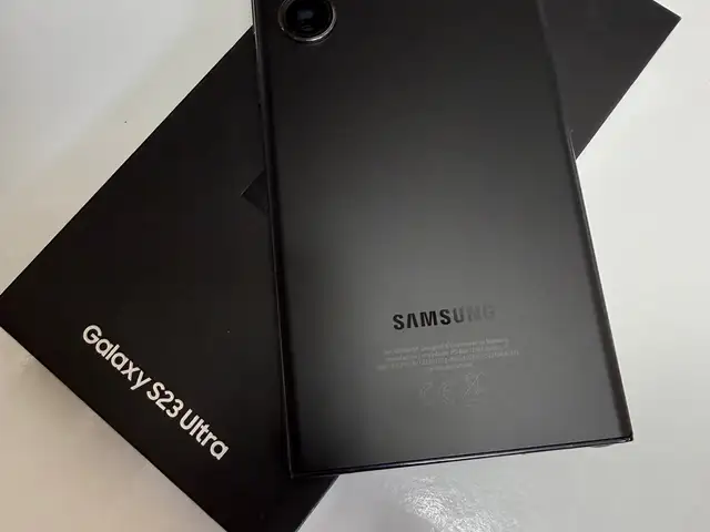 Samsung Galaxy S23 Ultra 12/256Gb, Худжанд