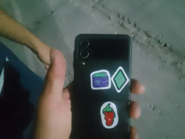 Samsung Galaxy Z Flip 4, Бохтар (Курган-Тюбе)
