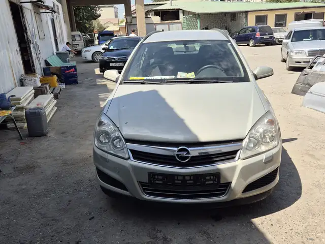 Opel Astra H