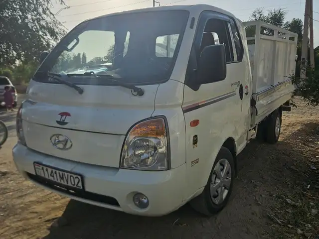 Бортовой автомобиль Hyundai Porter, 2004, Ашт
