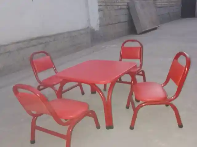 Стол и стулья детские, Душанбе