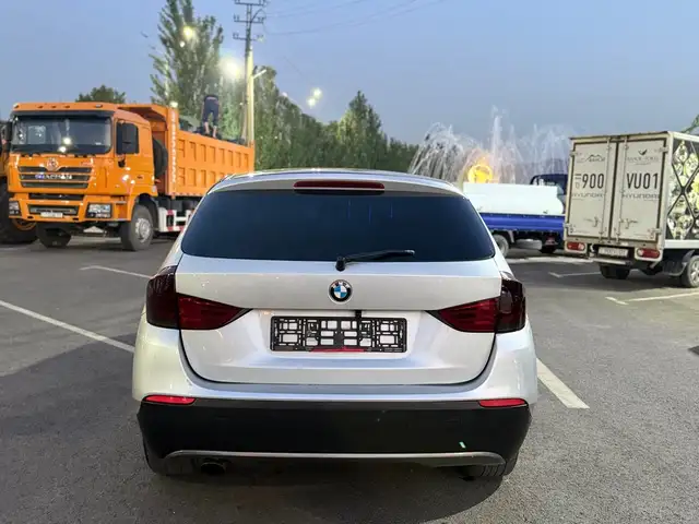 BMW X1, 2010, Душанбе - 5