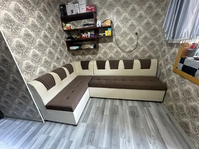 Диван, Худжанд