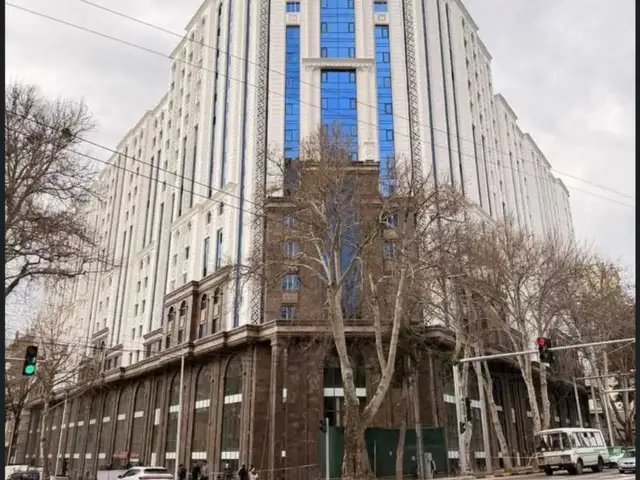 4-комн. квартира, 14 этаж, 156 м², Сомони, Душанбе
