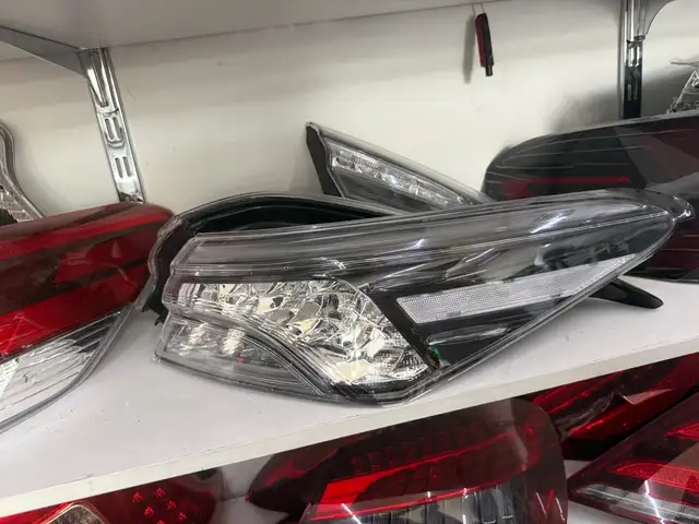 Задние стоп фары на TAYOTA Camry-6, Душанбе