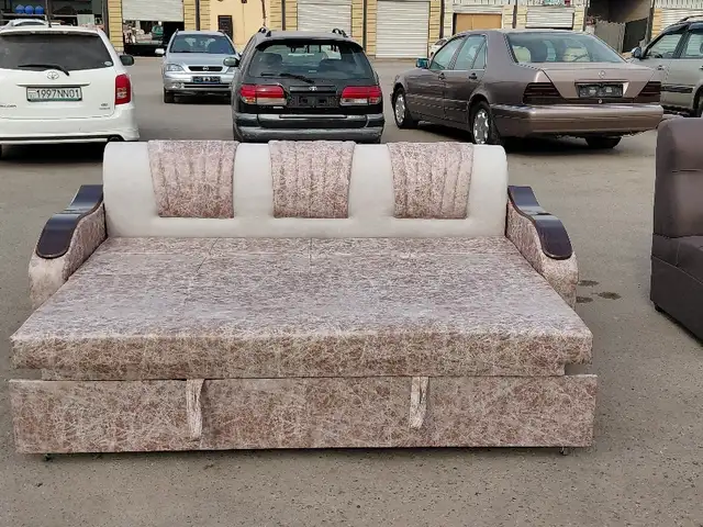 Диван, Бохтар (Курган-Тюбе)