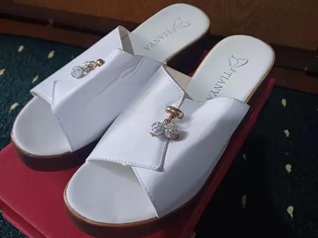 Шлепанцы, Худжанд