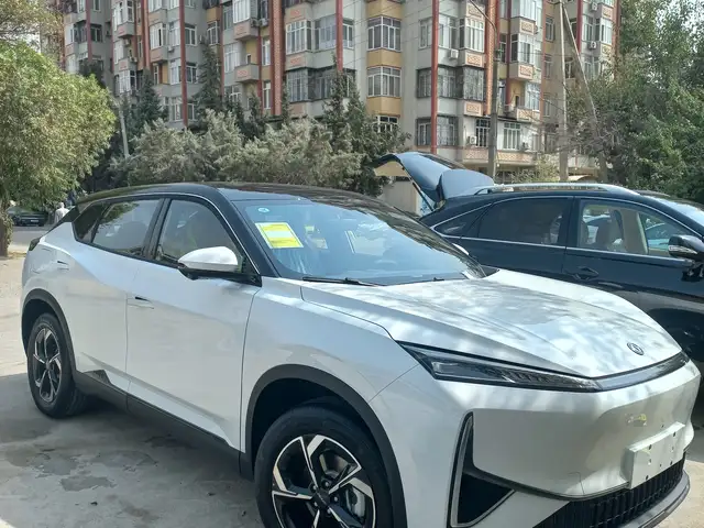 Dongfeng L7
