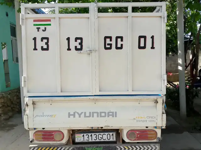 Бортовой автомобиль Hyundai Starex, 2001, Бохтар (Курган-Тюбе)