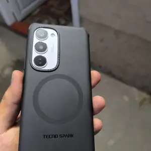 Tecno Spark 40pro +5G, Истаравшан