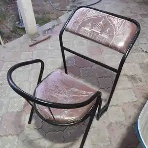 Стул для намаза, Конибодом