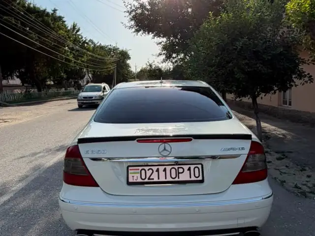 Mercedes-Benz E class