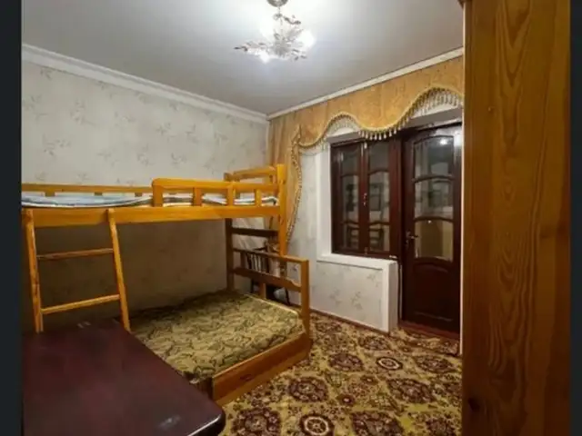 3-комн. квартира, 4 этаж, 75м², Универмаг, Хуҷанд
