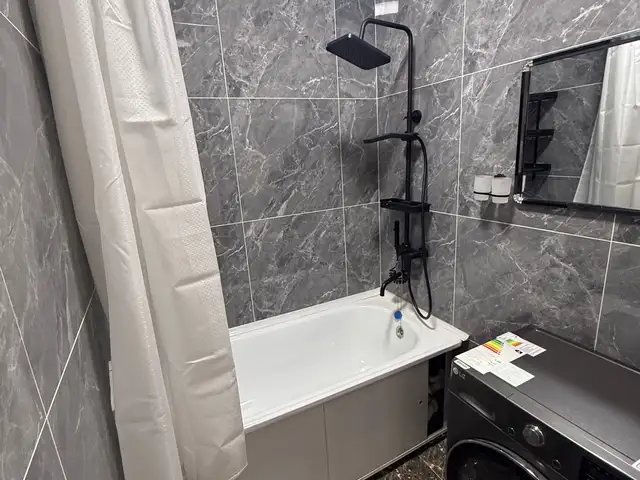3-комн. квартира, 3 этаж, 63 м², Нихи, гимназияи Аминчон, Бохтар (Курғон-Теппа)