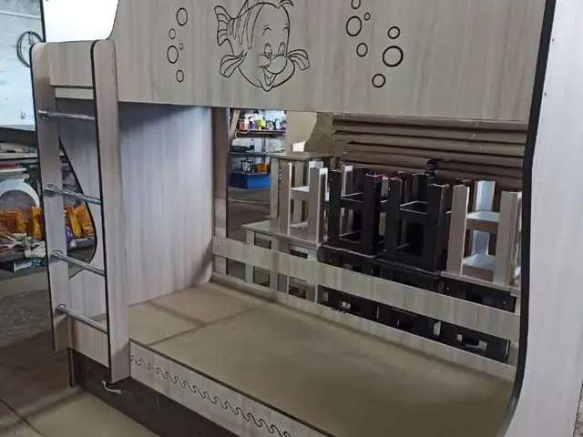 Двухъярусная кровать, Душанбе